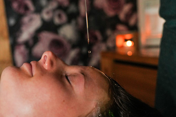 Massage long tête pied Abhyanga
